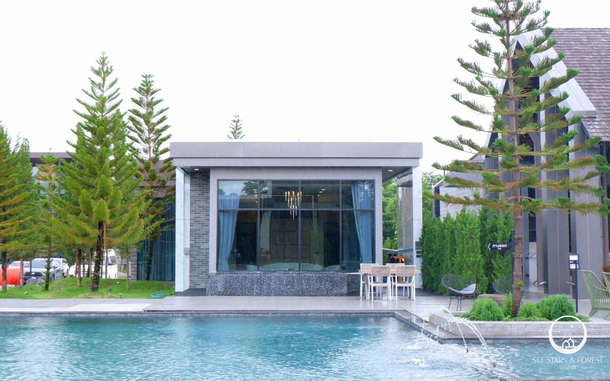 See Stars & Forest Resort Amphoe Sawang Daen Din Экстерьер фото